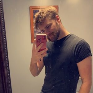 Meet your Posher, Cory